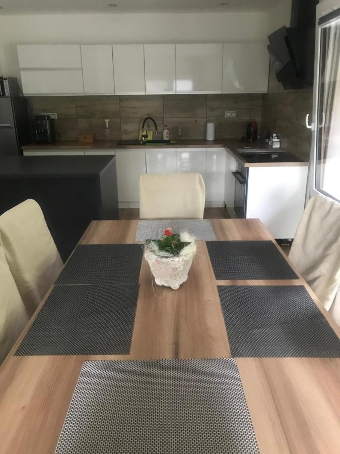 - Veri 1 Villa *