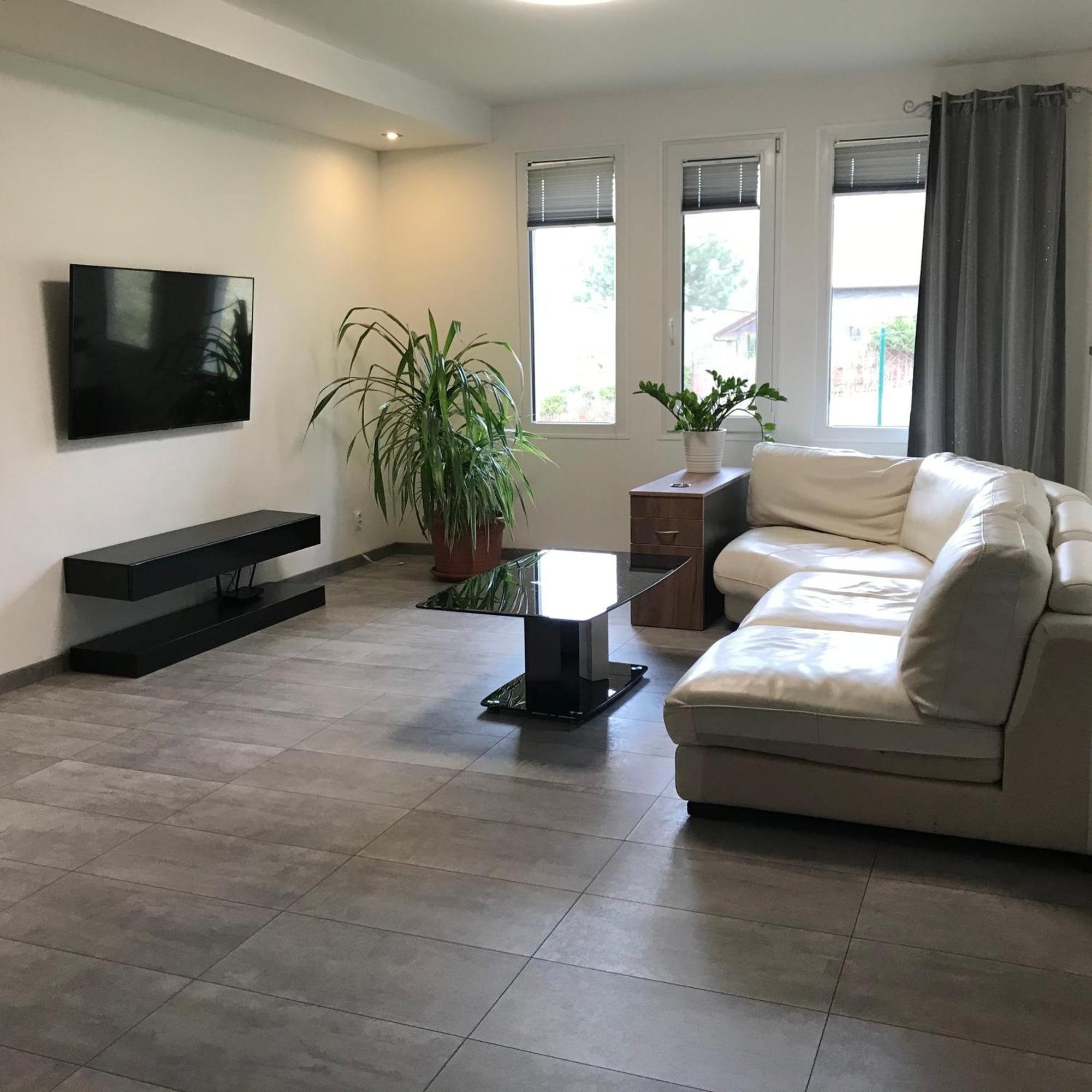 Villa - Veri 1